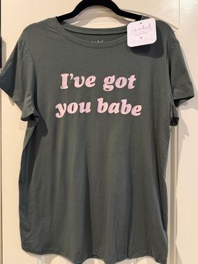 Ingrid & Isabel Short Sleeve Olive Green Maternity Tee Womens Size M NWT